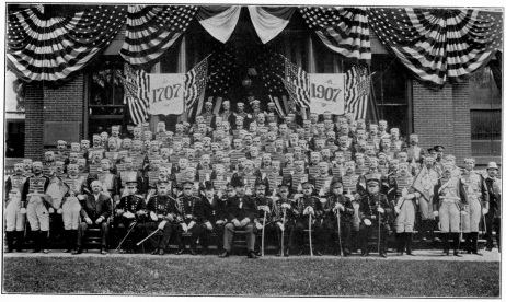 GOVERNOR WOODRUFF, STAFF AND GUARD, IN FRONT OF ROGER
SHERMAN HALL