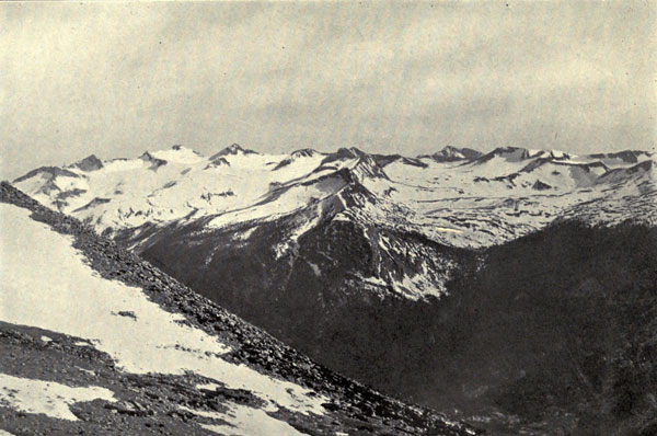 “Fountain
Snow” on the High Sierras (Mt. Lyell Group)